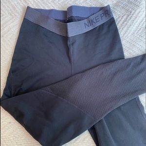 nike pro athletic leggings